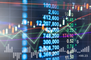 港股收盘丨主要指数震荡下挫，黄金、消费等题材逆势走强 - 新时空