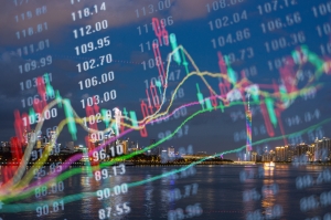 新能源车行业分化加剧，新能源车ETF(159806)下跌近1%