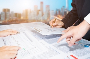 天齐锂业(09696.HK)：独立非执行董事向川辞任